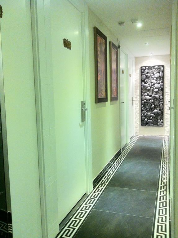 Seasons Hotel Гонконг Екстер'єр фото