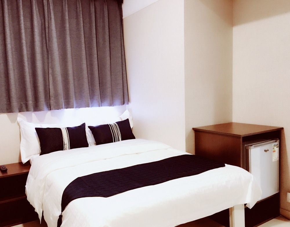 Seasons Hotel Гонконг Екстер'єр фото