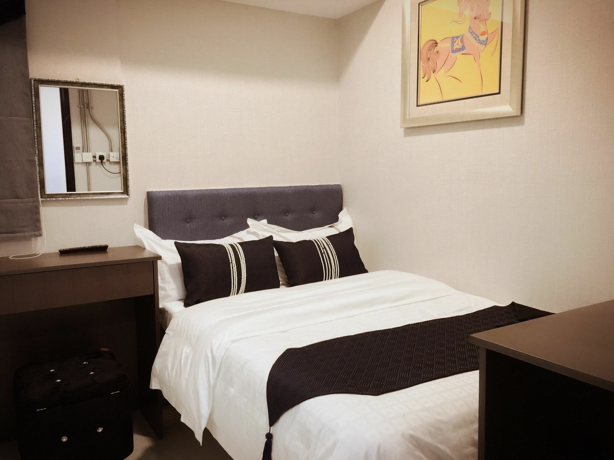 Seasons Hotel Гонконг Екстер'єр фото